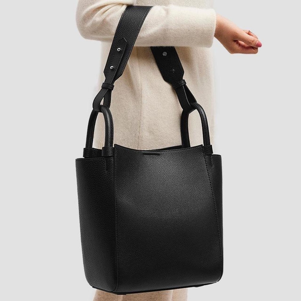 BRAND NEW Saunter Tote Bag (Black/Silver) - Lattelier